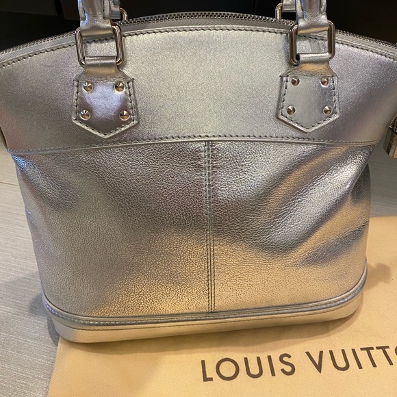 SOLD 💎 AUTHENTIC 💎 LOUIS VUITTON Lockit Suhali Argent - Picture 6 of 11